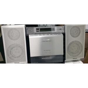 Panasonic SA-EN 17 Bookshelf MP3/CD/AM/FM Stereo Vtg. Clean Works Excellent